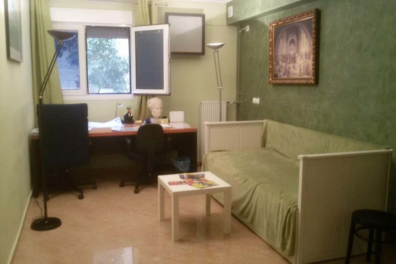 Quiet Apartment In Plaka Athens Exterior photo